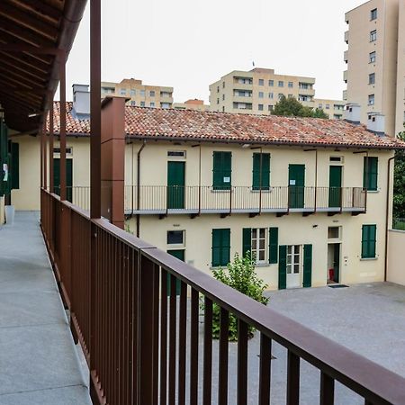 Via Natta - San Siro Apartments - 4 People ミラノ エクステリア 写真