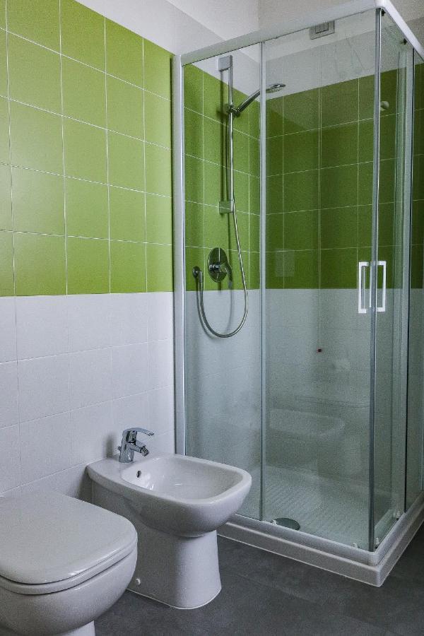 Via Natta - San Siro Apartments - 4 People ミラノ エクステリア 写真