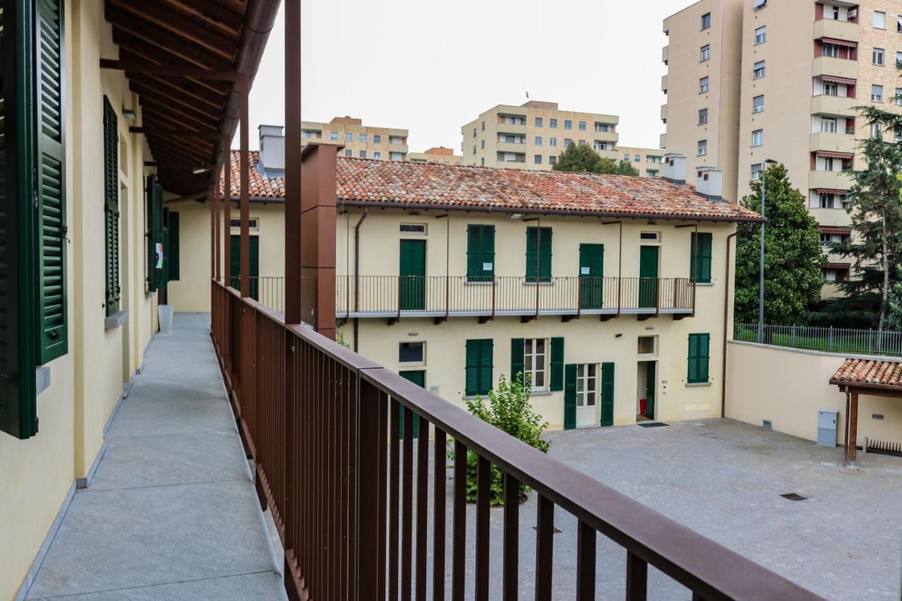 Via Natta - San Siro Apartments - 4 People ミラノ エクステリア 写真