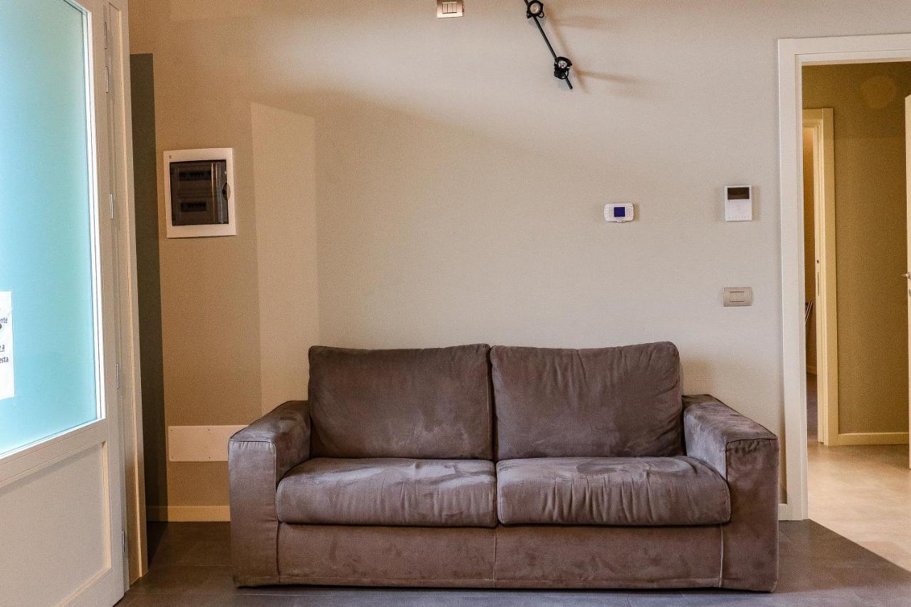 Via Natta - San Siro Apartments - 4 People ミラノ エクステリア 写真