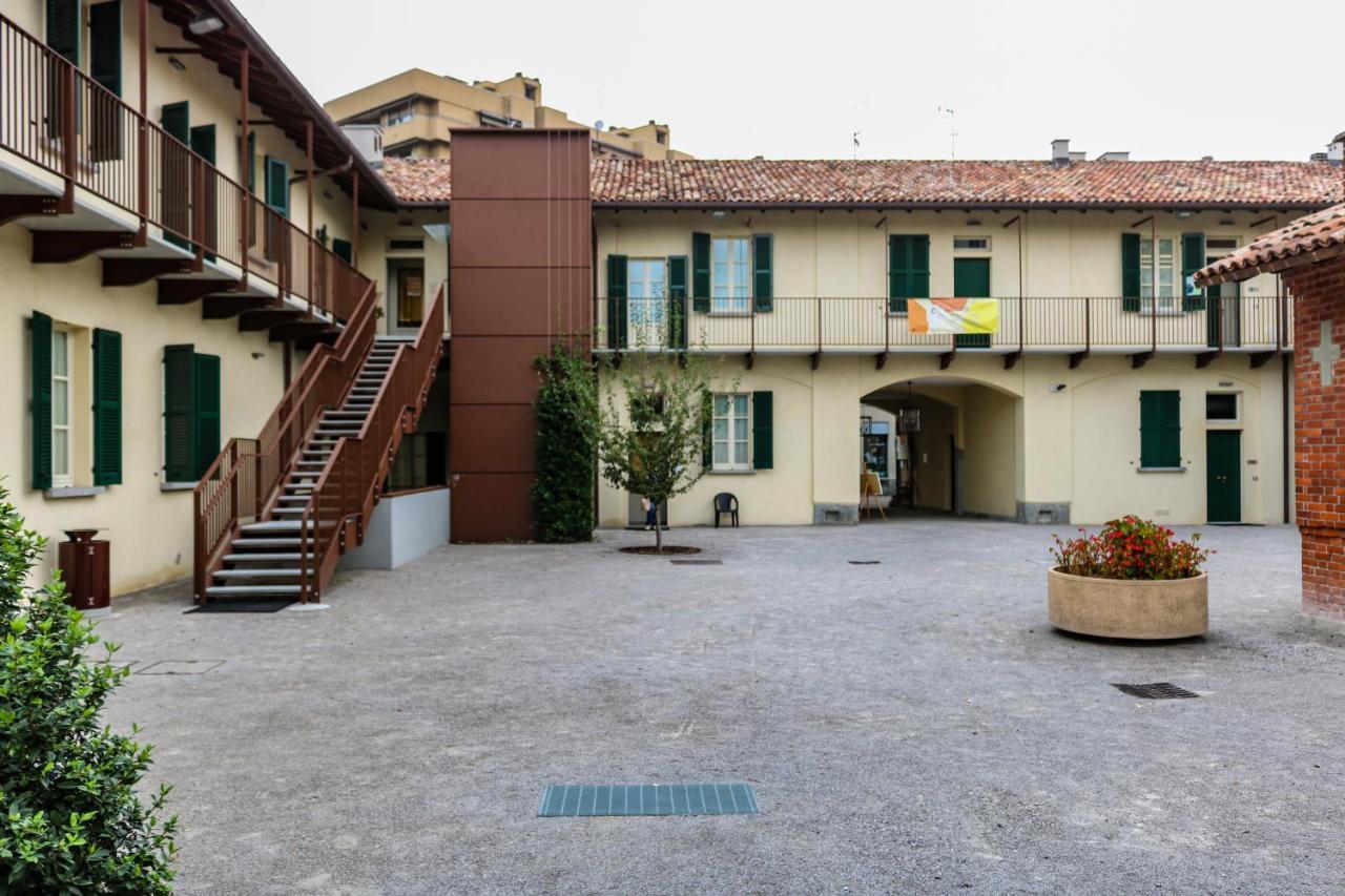 Via Natta - San Siro Apartments - 4 People ミラノ エクステリア 写真